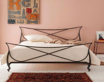 Unique Handmade Wrought Iron Bed Perfect For Sophisticated Environment | Classic Artwork Bed With Elegant Style | Model VENETIA Masterpiece