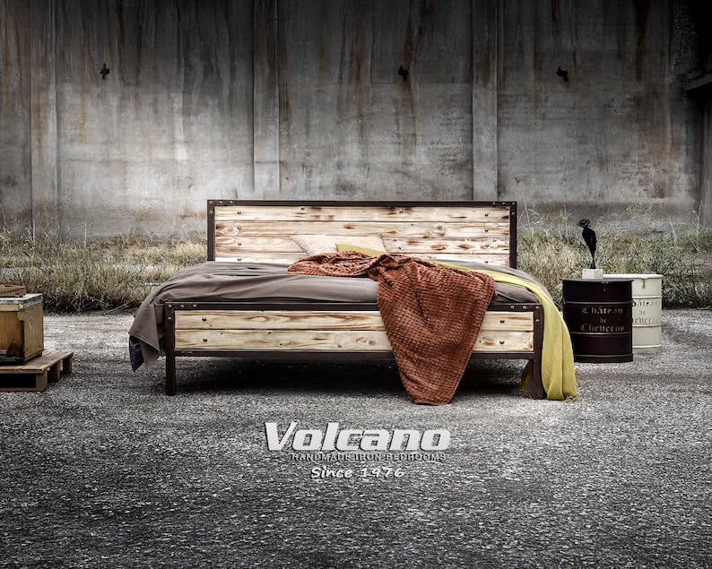 Industrial Metal and Wood Bed Frame 160x200 180x200 MIRTO | Wrought Iron & Solid Pine | Rustik