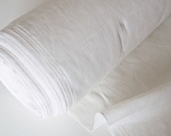Price per 1//2 metre 504.White Feathers 100/% Cotton Fabric