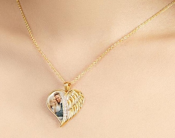 Collar de Corazón de Alas de Ángel Personalizado con Foto y Texto