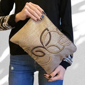 Gold Oversized Clutch Tasche, große Kosmetiktasche, Schminktasche, Stickerei Weihnachtsgeschenke für sie, Abendtasche, große Reißverschluss-Beutel, Metallic