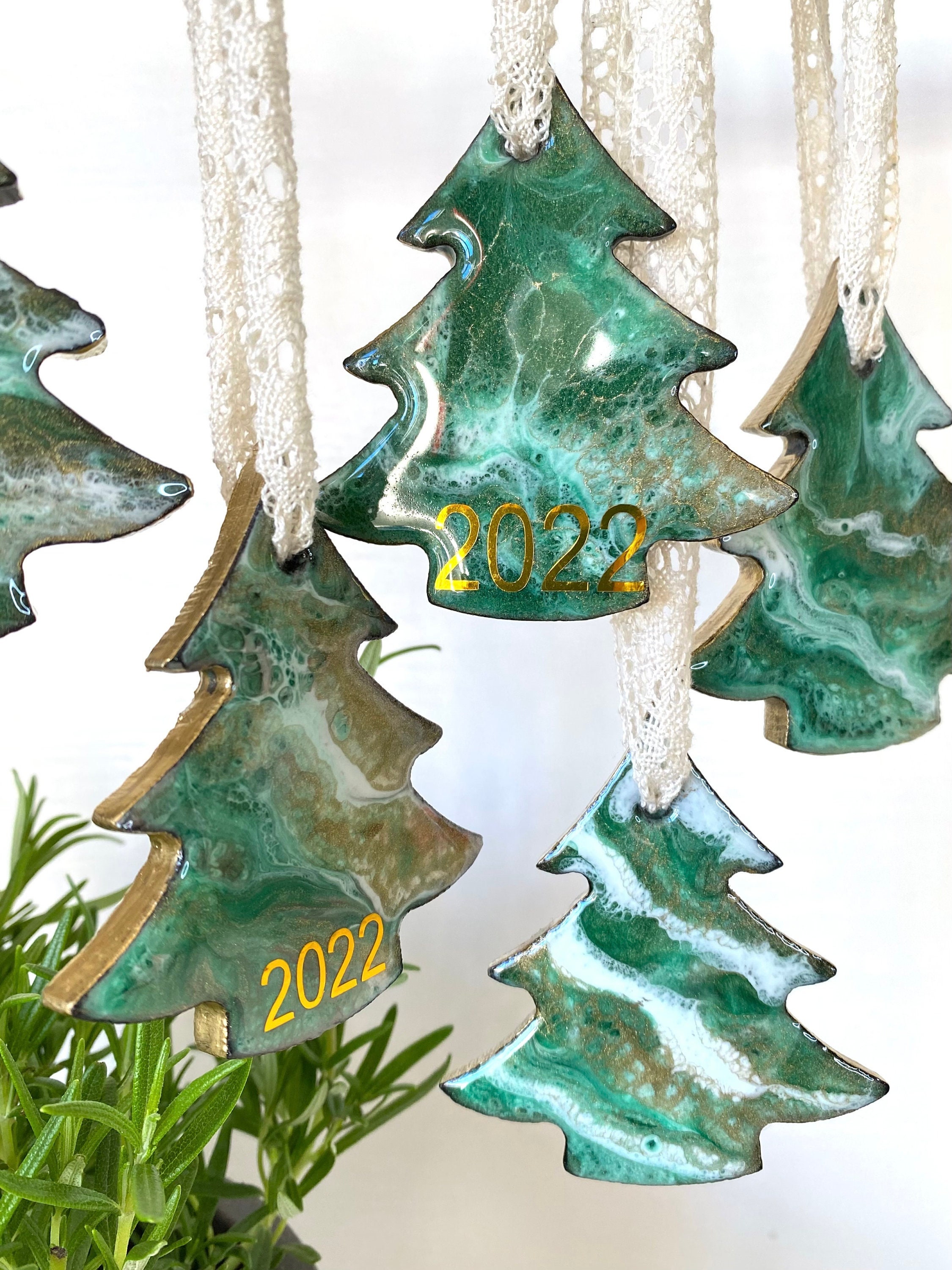 Unique Christmas Tree Ornaments, 2025 Family Keepsake, Christmas decorations, Handmade Christmas baubles, Epoxy Resin Art gift, Custom Xmas