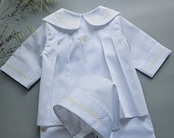 Conjunto de bautizo bordado: Conjunto de bautizo de satén blanco, personalizado