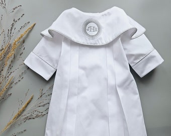 Bébé Satin Baptême Tenue Soutane Style Blanc Couleur Baptême Robe Baptême Baptême Tenue Ensemble Personnalisé Broderie Argent A5800