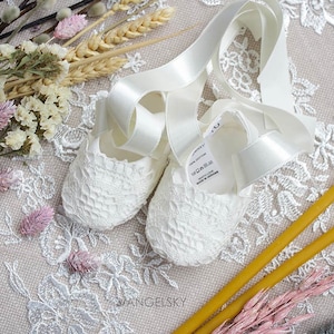 Lace Baptism Shoes, Baby Girl Gift, Personalized Baby Boy or Girl Booties, Baptism Booties, Godmother Gift, Newborn Christening Outfit A2004
