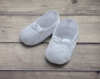 White Christening Booties • Pure Cotton Baptism Shoes Lace • Personalized Baby Shoes • Newborn Baptismal Gift