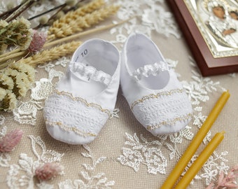 Christening Booties, Baptism Booties, Baptism Boy or Girl Booties, Baby Shower Gifts, Baptism Set, Newborn Booties, Christening Outfit A2204