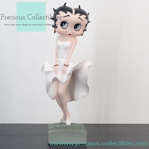 Extremely rare! Vintage Betty Boop collectible statue. Betty Boop in the iconic pose of Marilyn Monroe. Amazing!