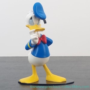 Extremely rare! Vintage Donald Duck statue. Created by Walt Disney in the 1990s. A magnificent Walt Disney collectible (Disneyana).