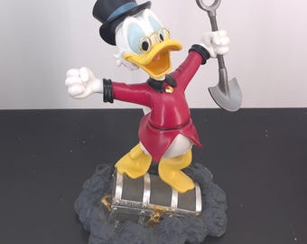 Extremely rare! Vintage Scrooge McDuck statue. Dates back to 1990s. With original box.