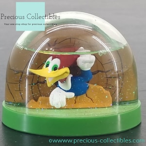 Rare! Woody Woodpecker snowglobe. Made by Demons et Merveilles in license of Walter Lantz Productions.