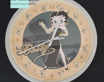 ¡Extremadamente raro! Reloj de pared vintage de Betty Boop. Decora tu hogar con este magnífico reloj de Betty Boop.