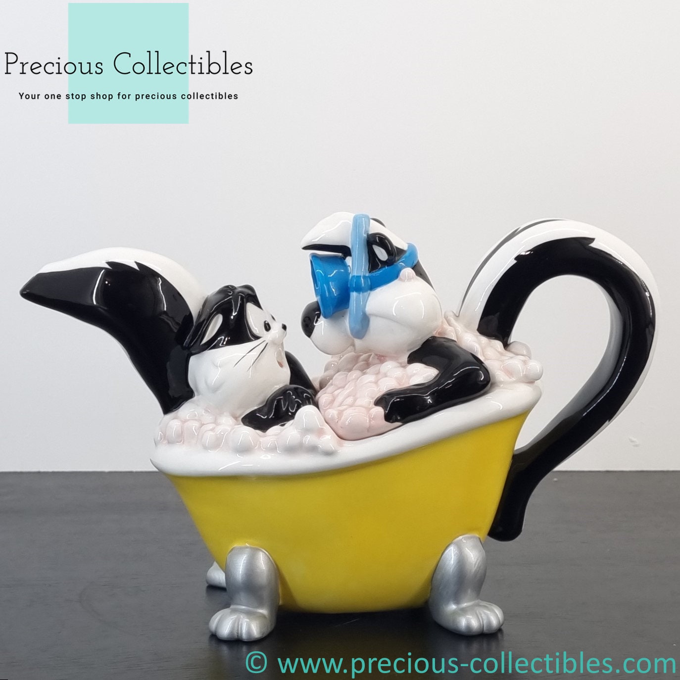 Extremely Rare! Vintage Pepé Le Pew and Penelope Pussycat Teapot