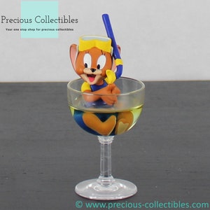 Extremely rare! Vintage Jerry diving in a glass statue. Made by Demons et Merveilles in the 1990's.