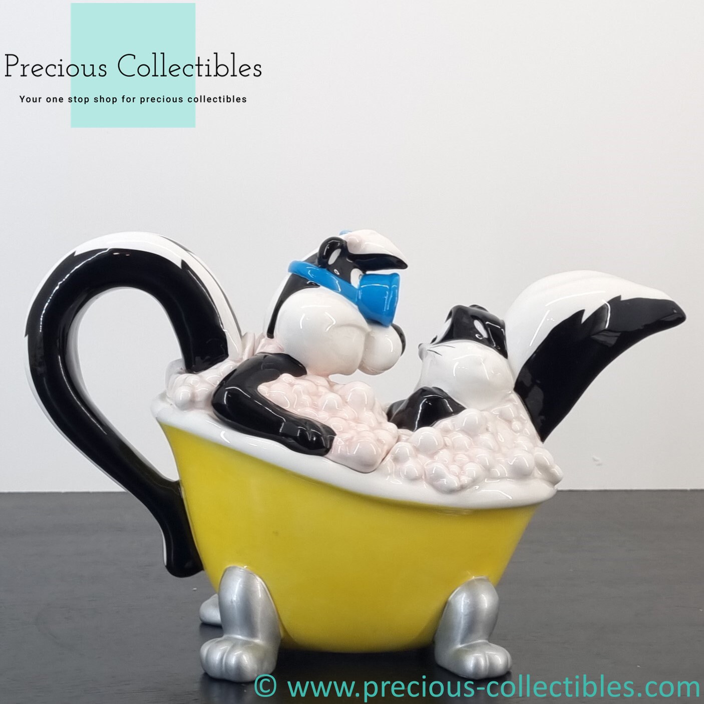 Extremely Rare! Vintage Pepé Le Pew and Penelope Pussycat Teapot
