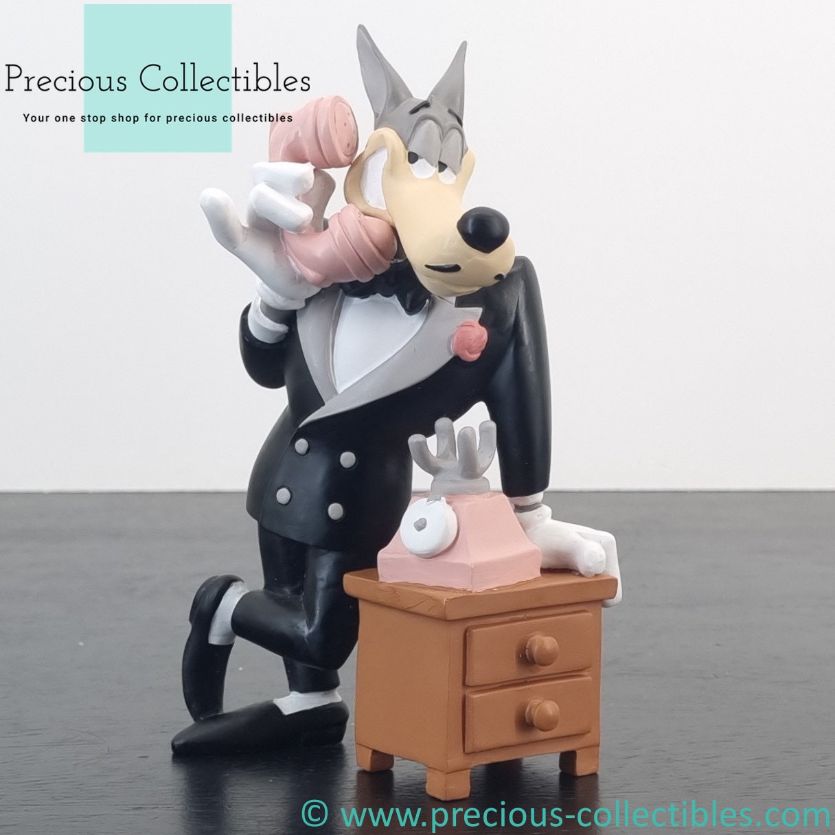 Extremely Rare! Vintage Wolf on the Phone Statue. Collectible