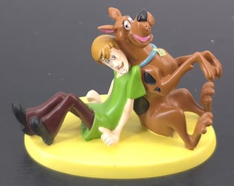 Extremely rare! Vintage Scooby-Doo and Shaggy figurine. Dates back to 2006. Made from resin. Free global shipping.