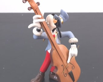 Extremely rare! Goofy porcelain sculpture by Stefan Lindahl. Walt Disney Christmas Figurine.