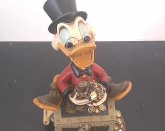 Extremely rare! Vintage Scrooge McDuck statue. Dates back to the 1980s. Made from polyester. Buy now. Free global shipping.