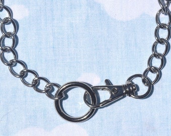 Clasp chain