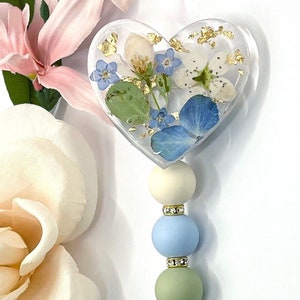 Pretty Floral Resin Heart Retractable Badge Reel, Real Flower Nurse ID Name Tag, Beaded Badge Buddy, Best Gift For Special Occasion