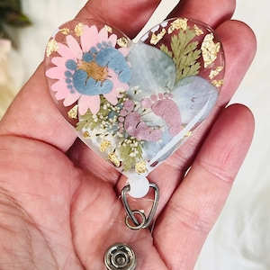 Cute NICU Nurse Badge Reel, Custom Resin Flower Labor and Delivery Retractable ID Name Badge Holder, OBGYN Gift for Friend, Sister, Mom