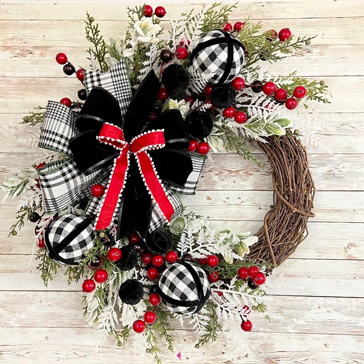 20 Christmas Wreaths for Your Front Door 9 Farmhouse Winter Wreath: Buffalo Check, Berry & Pine Christmas Decor