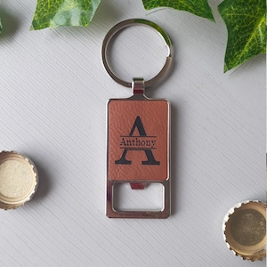 Personalisierter Schlüsselanhänger Flaschenöffner Personalisiertes Kunstleder Geschenk