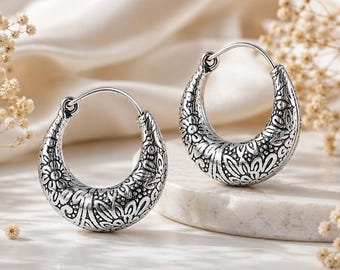 Silverpläterade blommiga ringörhängen för kvinnor Handgjorda halvmåneformade ringörhängen Lätta smycken