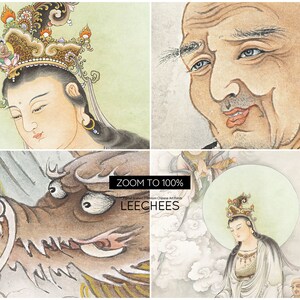 Op de afbeelding: Een traditionele Chinese kunstprint met vier figuren, waaronder een draak, een vrouw met een kroon en twee oudere mannen. De print is in een gedempte kleurenpalet van bruin, grijs en wit. De tekst "ZOOM TO 100%" en "LEECHYES" is zichtbaar in het onderste midden van de print.