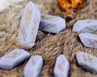 Runic D6 and D4 Dice Set for Dungeons and Dragons lovers