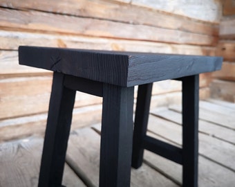 Taburete Yakisugi de roble quemado: Mesa auxiliar, mesita de noche o soporte para plantas de madera japonesa.