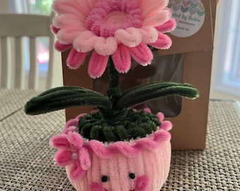Chenille Fuzzy Wire Smiley Face Potted Daisy