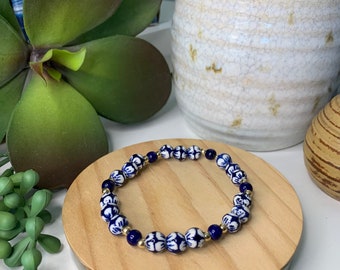 Blue and White Ceramic Floral Beaded Bracelet, Blue and White Bracelet, Ceramic Bracelet, Floral Bracelet, Gifts for Her