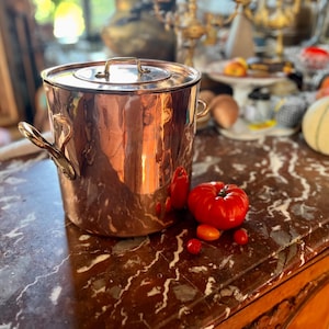 18th Century French Copper Stock Pot, Bronze Handles, Dovetailed Daubiere Marmite, Handmade in France