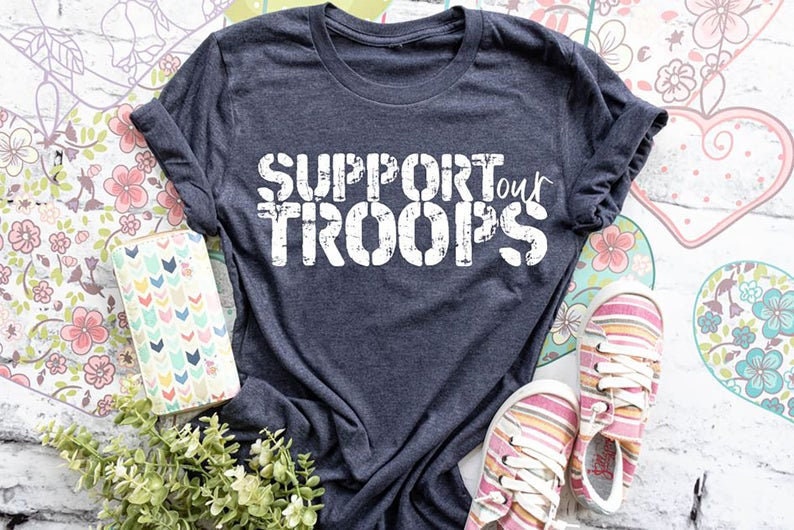 Camisa de apoyo a nuestras tropas - Camisa militar - Camisa de despliegue - Camisa de apoyo militar - Camisa de esposa militar - Camiseta militar imagen 1