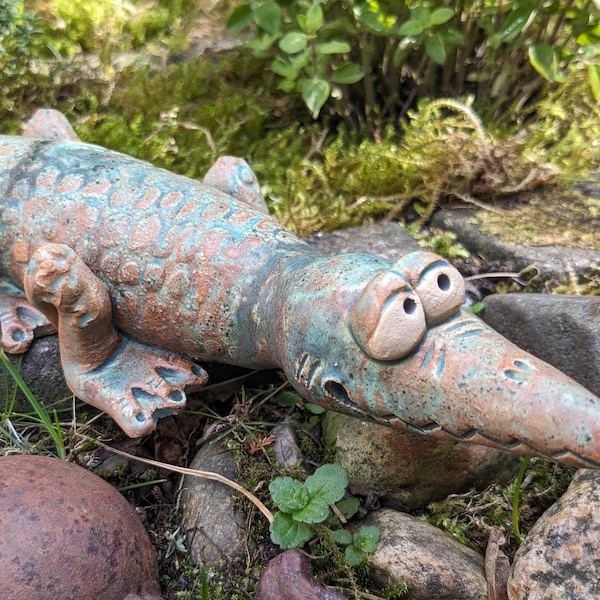 KROKODIL aus Ton Keramikkrokodil Handarbeit Unikat Alligator Beetstecker
