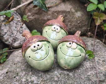 KERAMIKFIGUREN Herbstvorboten EICHELN aus Keramik I lustige handgefertigte  Keramikfiguren UNIKATE Herbstdeko