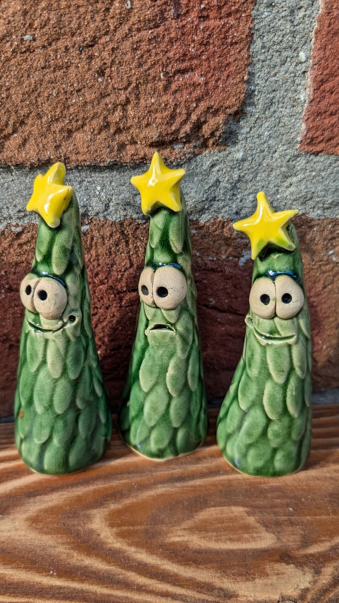 Tannenbaum Weihnachtsbaum aus Keramik Blumenstecker Stern