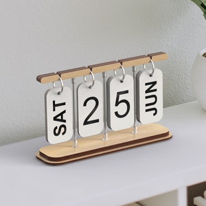 Oak Perpetual Desk Calendar, Turning Calendar, Wood & Metal Calendar