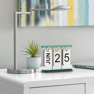 Pink Perpetual Desk Calendar, Turning Calendar, Wood & Metal Calendar mint