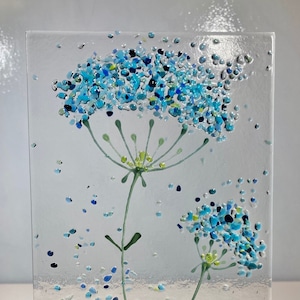 Queen Anne’s Lace Blue Flowers fused glass Art Picture Sun Catcher & wooden display stand