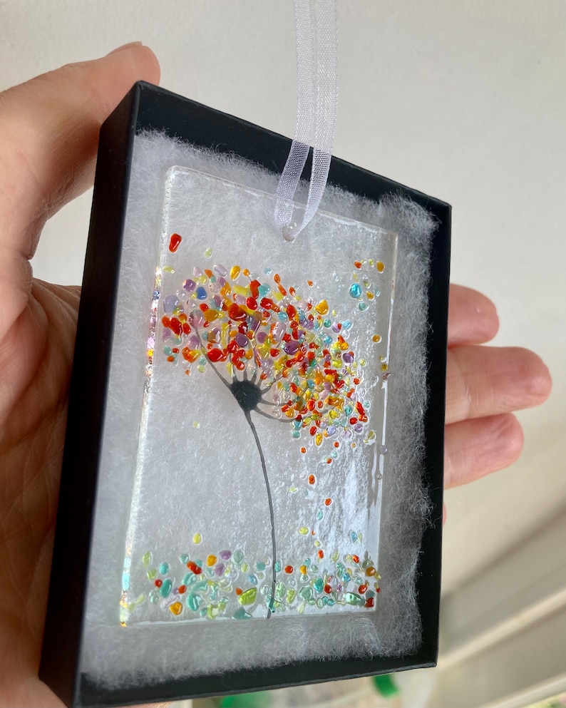 Liten fantasifull 7,5 cm solfångare i smält glas, regnbågssmycken Medium 6 x 9 cm