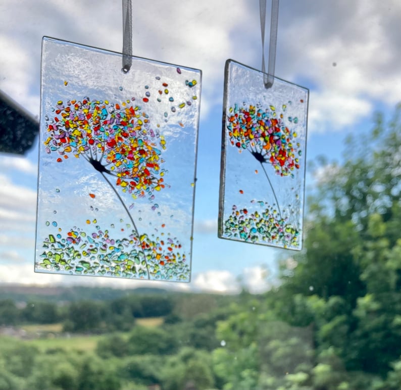 Liten fantasifull 7,5 cm solfångare i smält glas, regnbågssmycken bild 2