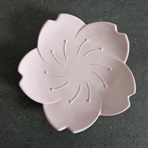 Cherry blossom bowl made of casting compound – handmade decorative bowl in flower shape