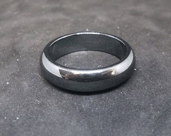 5mm High Rounded Hematite / Haematite Semi-Precious Gemstone Ring (Crystal / Healing) 2mm thick.