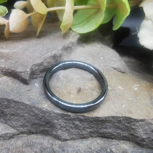 3mm High Flat Hematite / Haematite Semi-Precious Gemstone Ring (Crystal / Healing) 2mm thick.