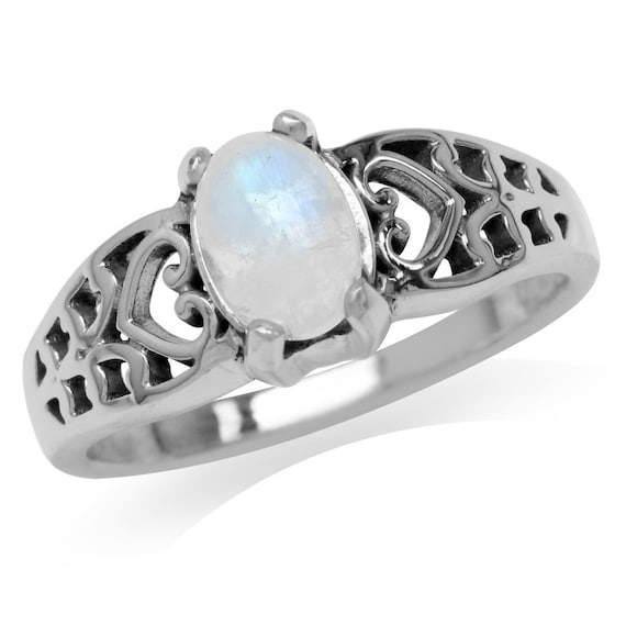 Absolutely Beautiful Genuine Moonstone Ring, set in Sterling Silver (Cystal / Healing) Size N1/2