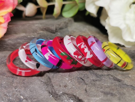 Various Colours, Hand-Painted, Vintage, Lucite Plastic Rings (Size R1/2)