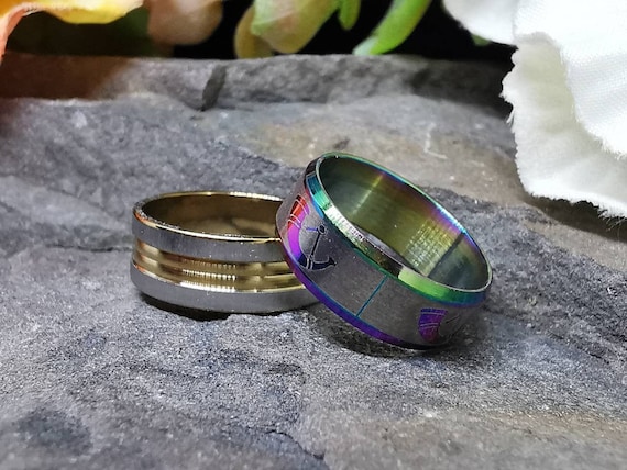Stainless Steel Rings Various Styles, Sparkly, Etched, Rainbow, Gold, Silver, Cornucopia/Horn of Plenty. UK Size P